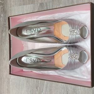 rsvp Penelope Silver Satin Heels size 6.5